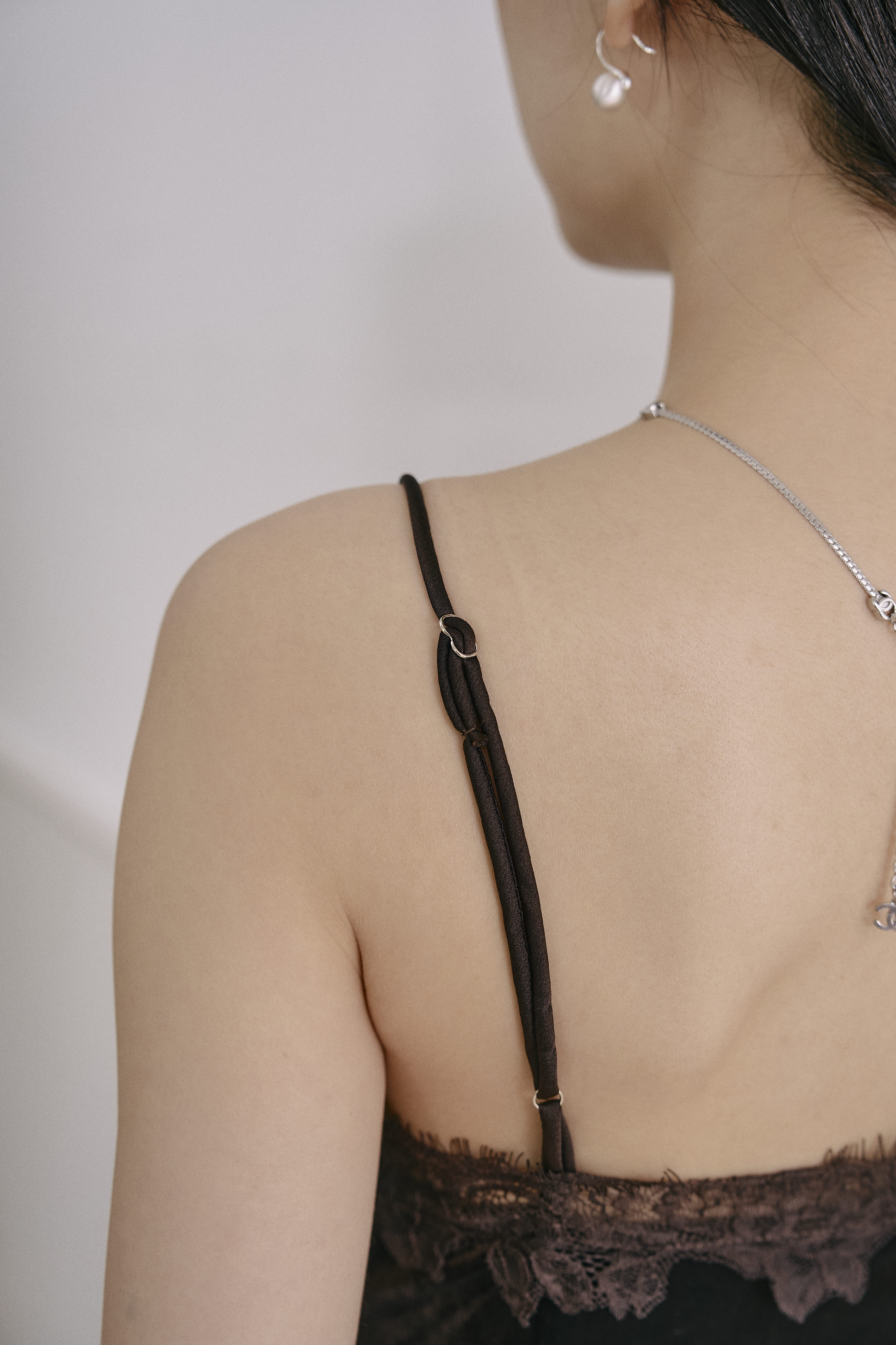 【新品】Maison Nuaブラック レース キャミワンピース ロング丈 ベロアレースロングキャミワンピース – maison-nua_shop