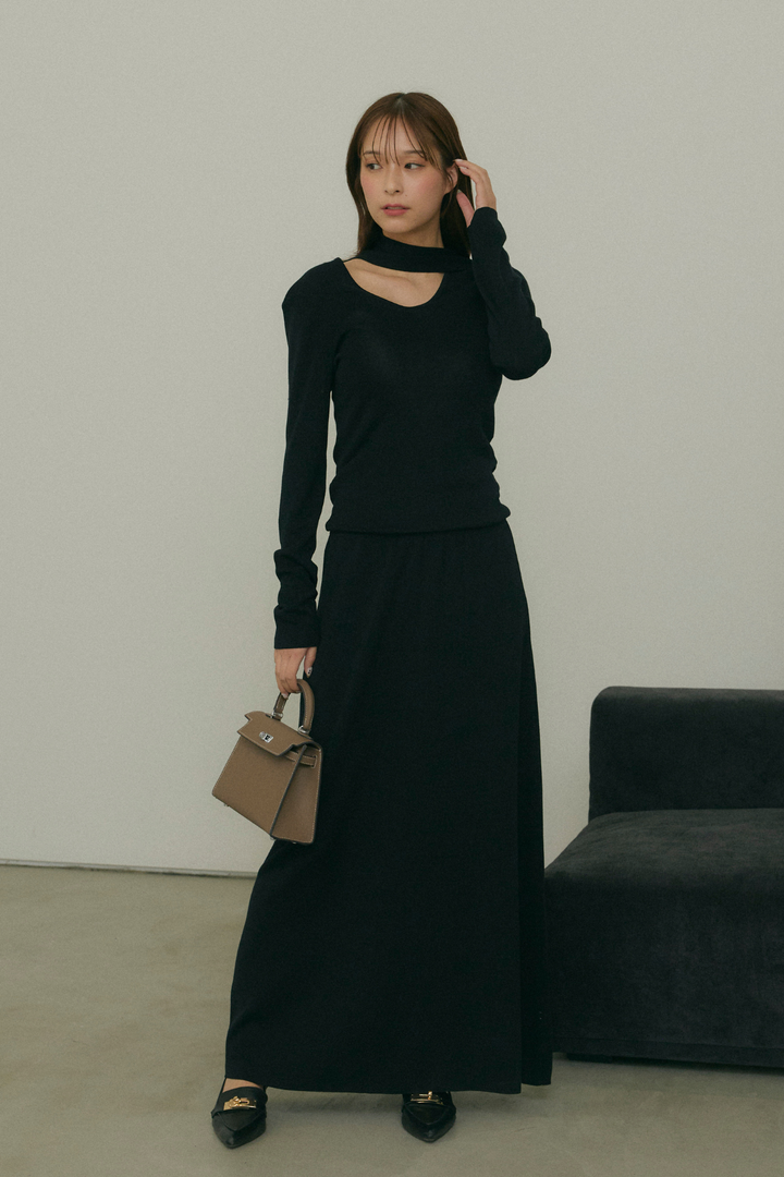 スフレタッチチョーカーニット