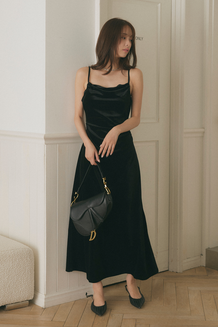 ベロアドレープワンピース