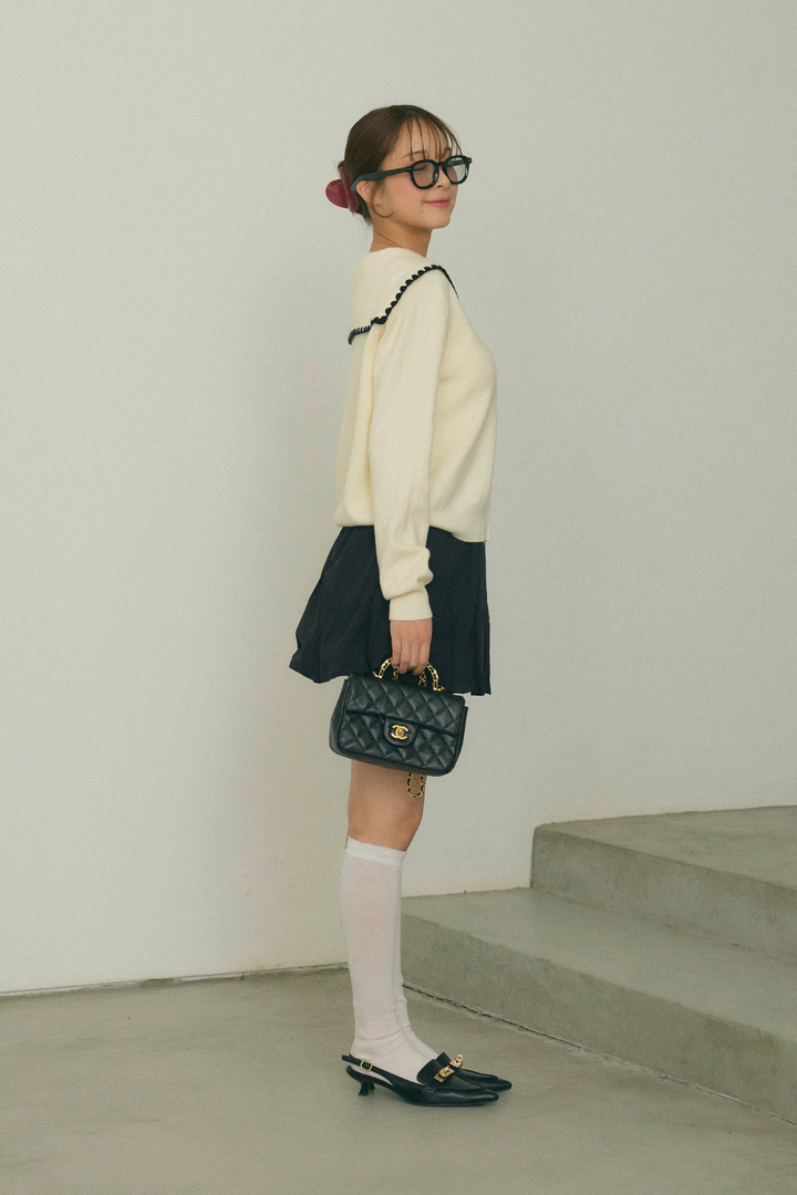 セーラーカラージップニット