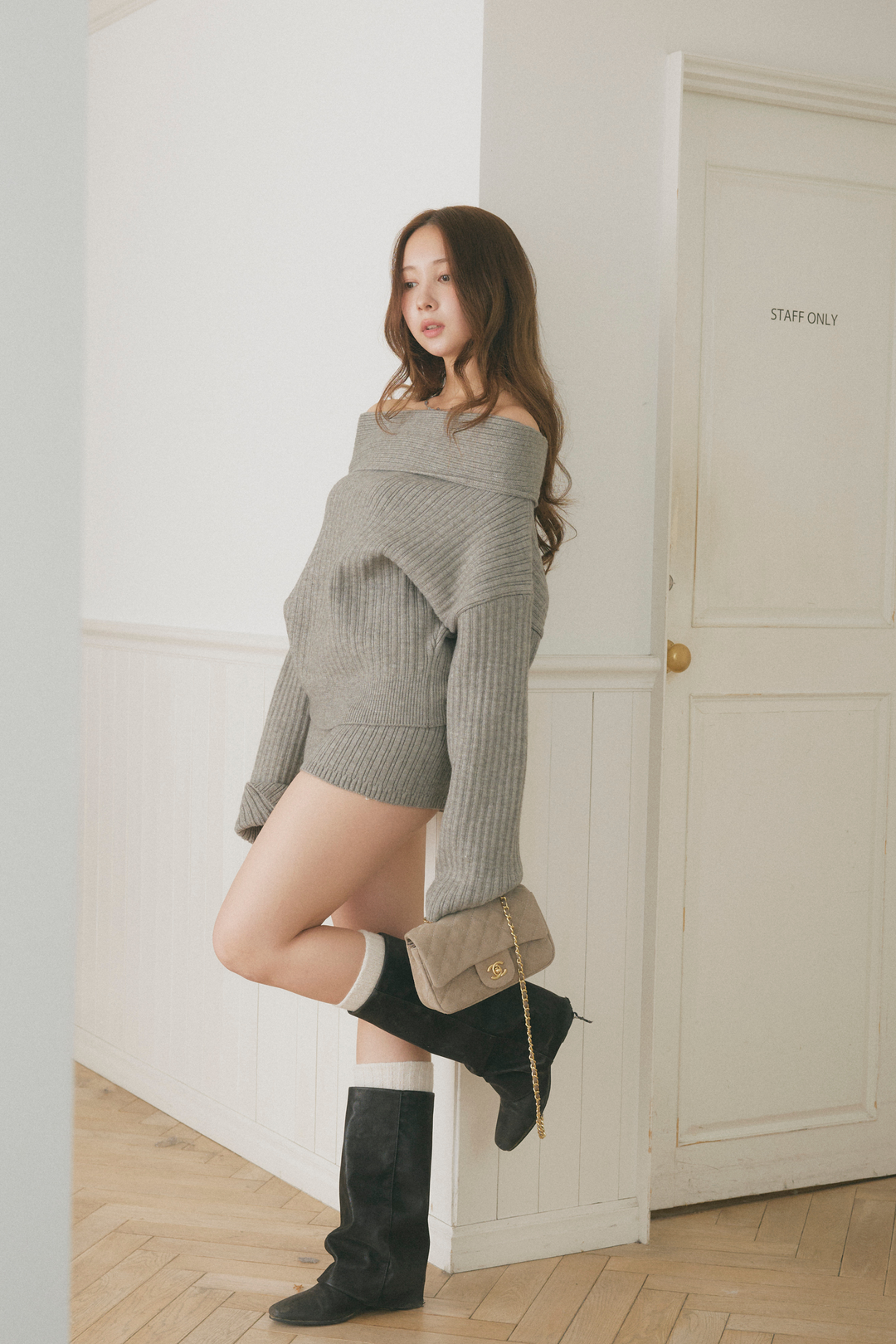 オフショルラインセーターセットアップ