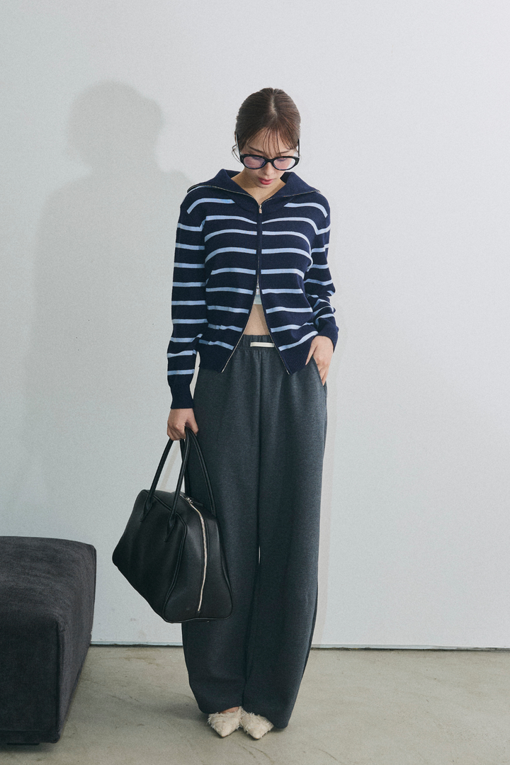 ボーダージップアップニット