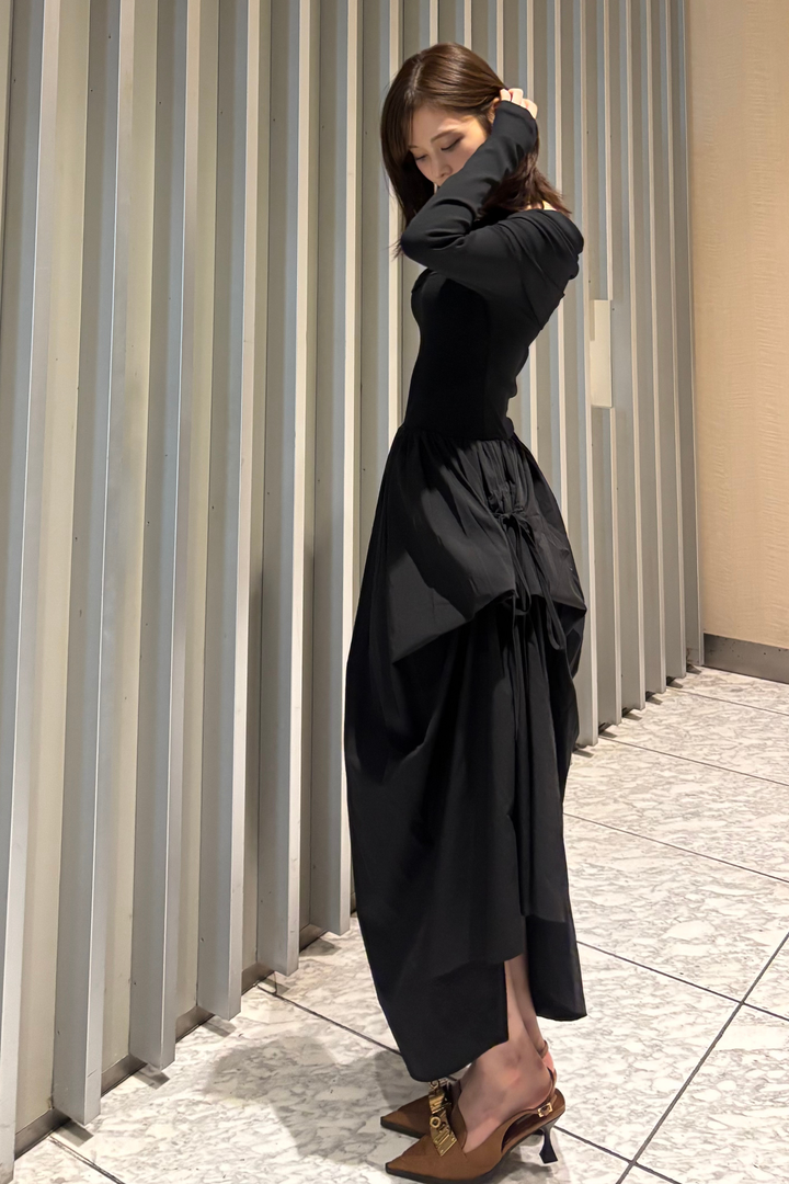 オフショルアシンメトリーフリルワンピース