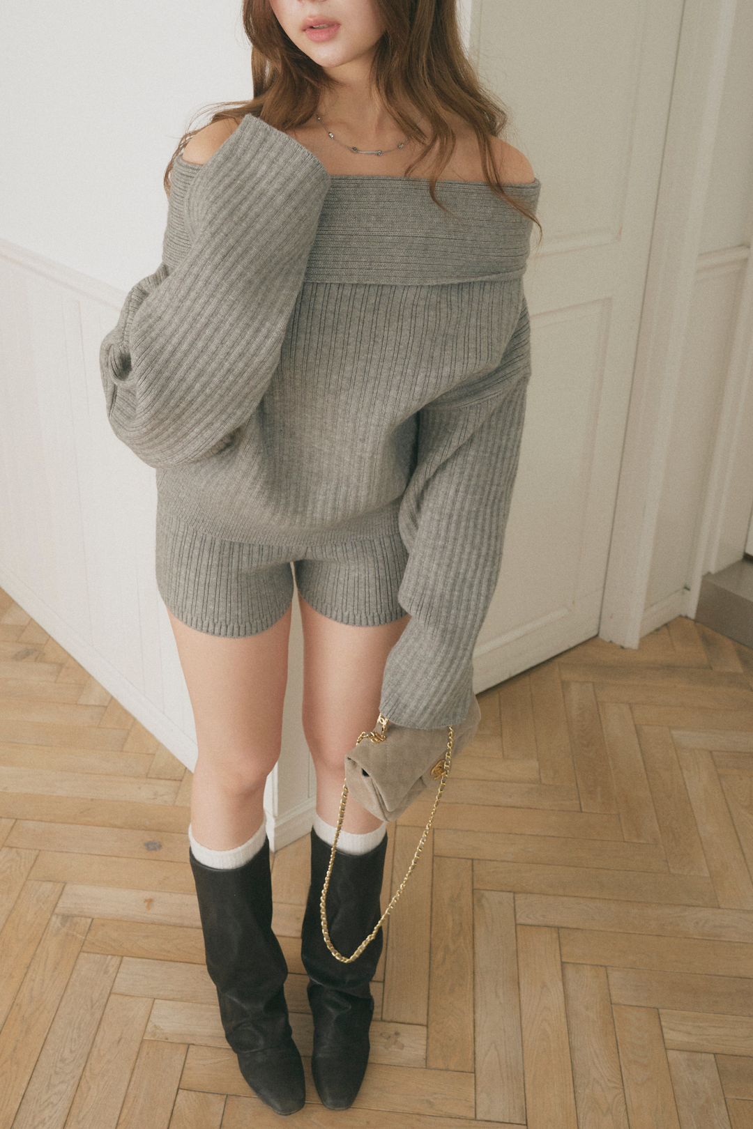 オフショルラインセーターセットアップ