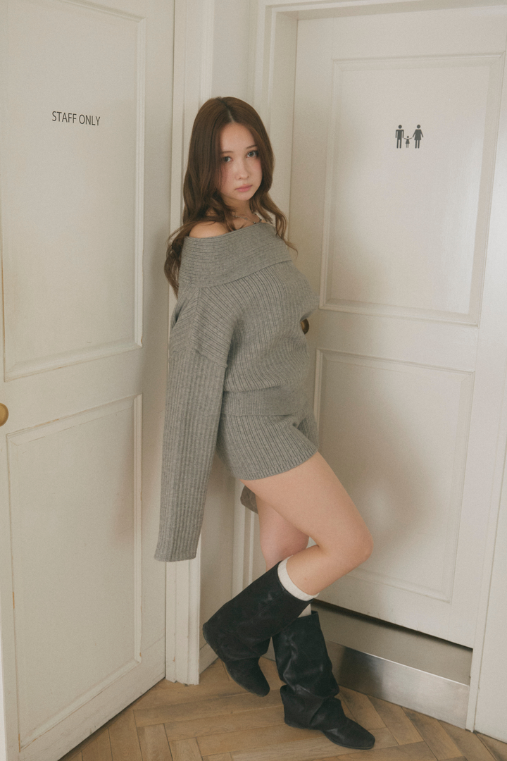 オフショルラインセーターセットアップ