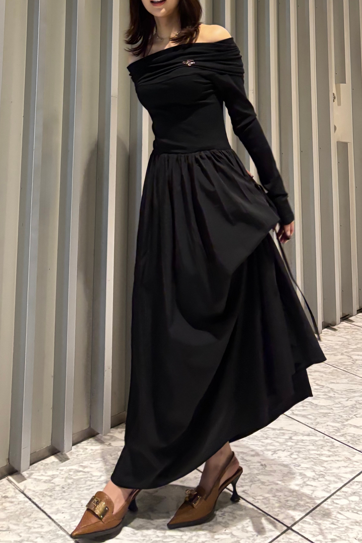 オフショルアシンメトリーフリルワンピース