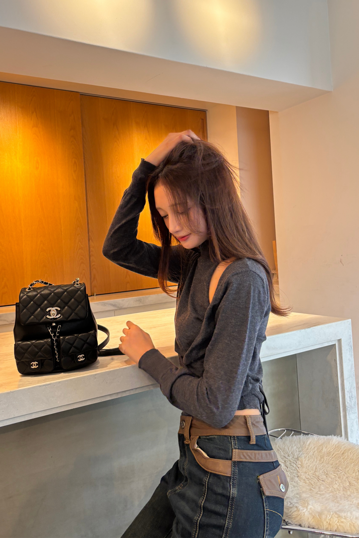 ウエストリボントップス