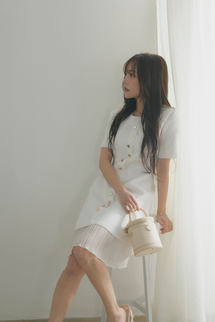 バイカラーフリルフロントボタンワンピース