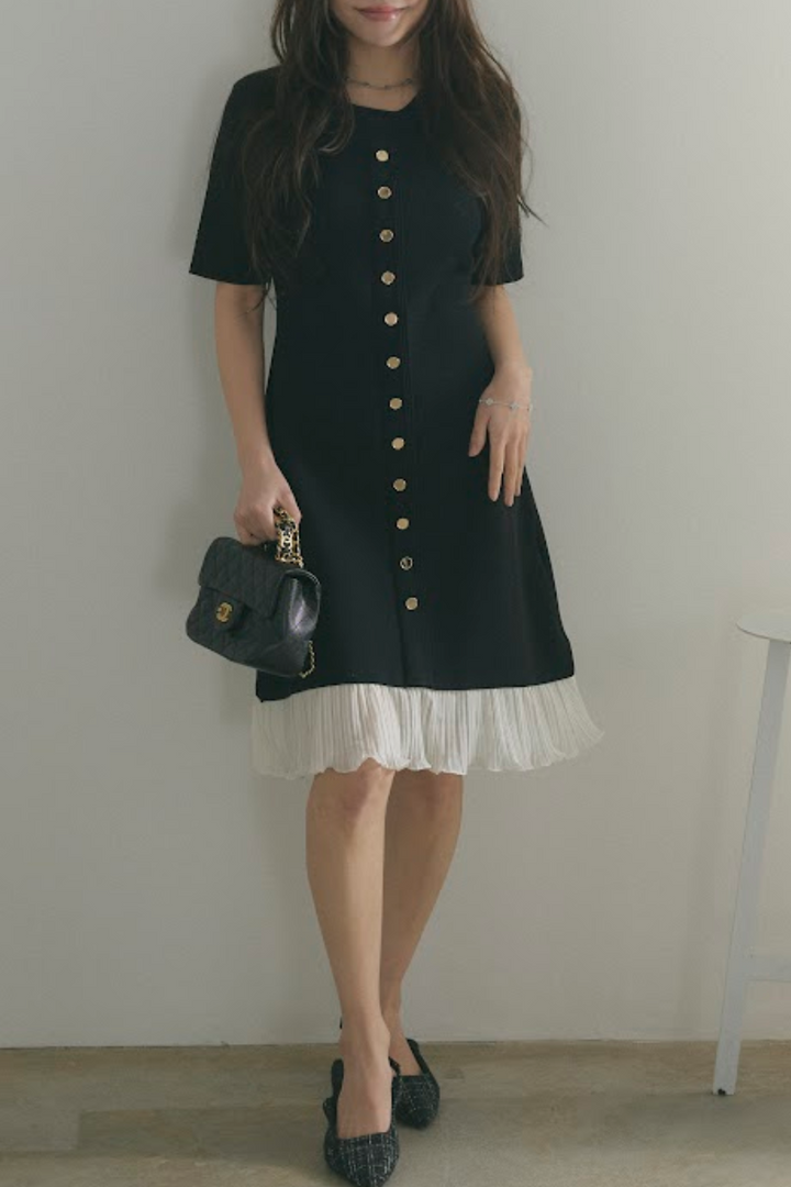 バイカラーフリルフロントボタンワンピース