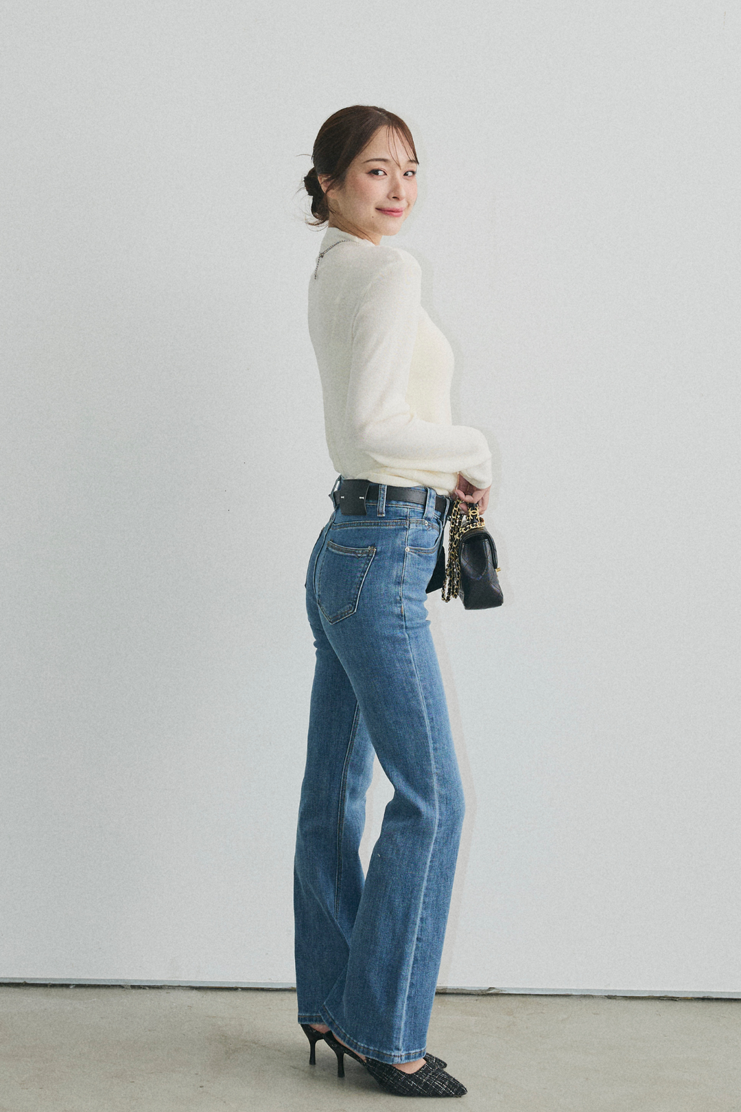 美脚ストレッチデニム（ベルト付き）