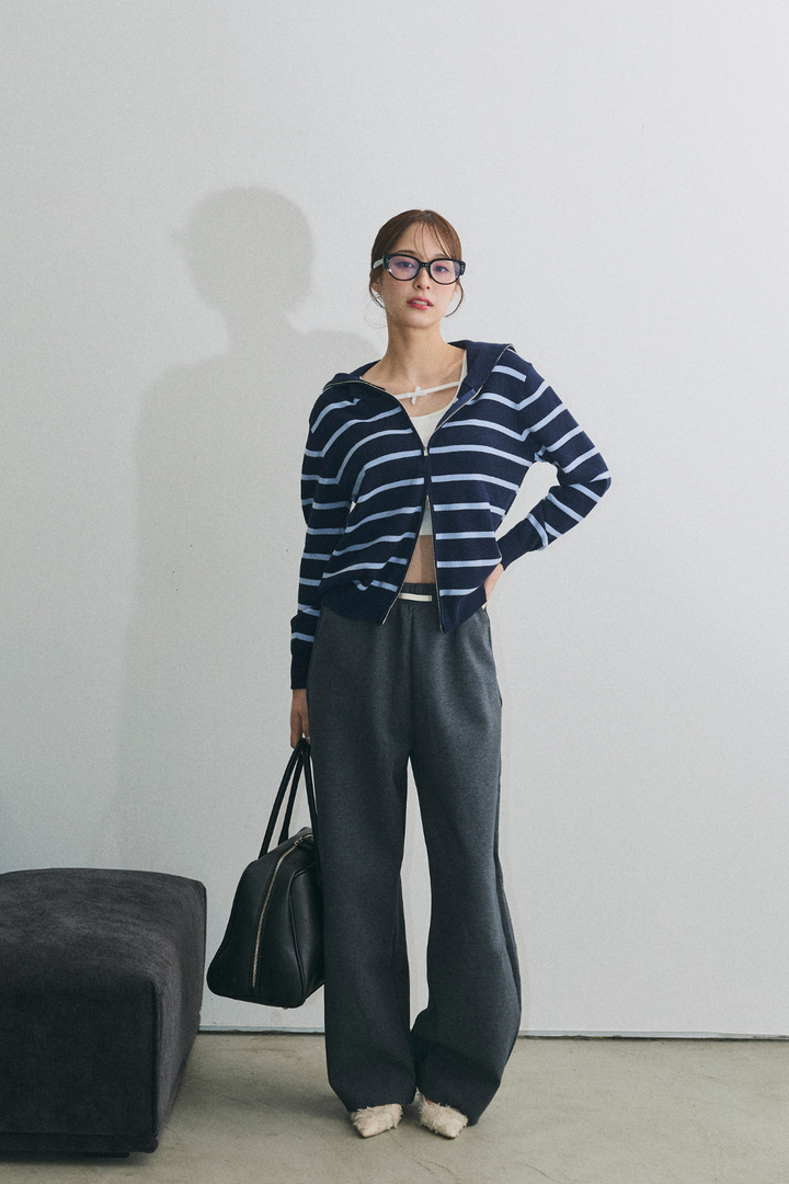 ボーダージップアップニット