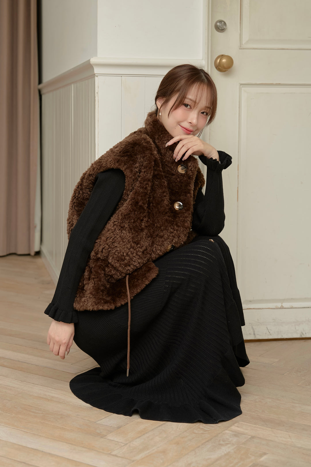 [SET]リバーシブルムートンボアベスト+Vネックフリルリブニットワンピース(2set)