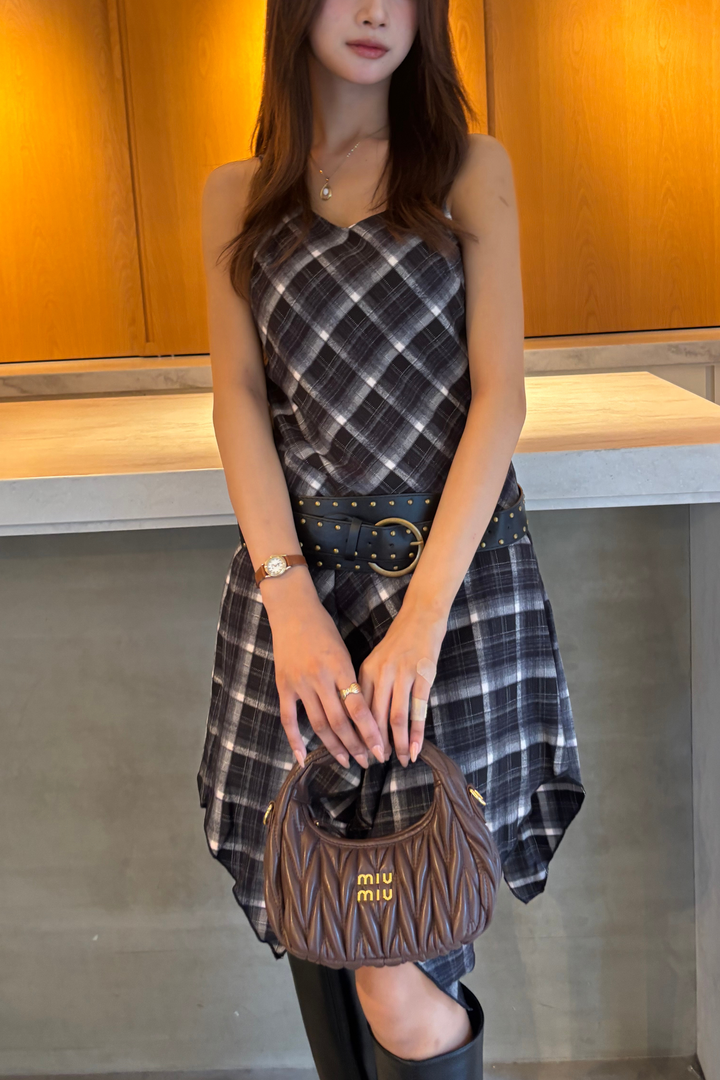 Checked dress with a belt
