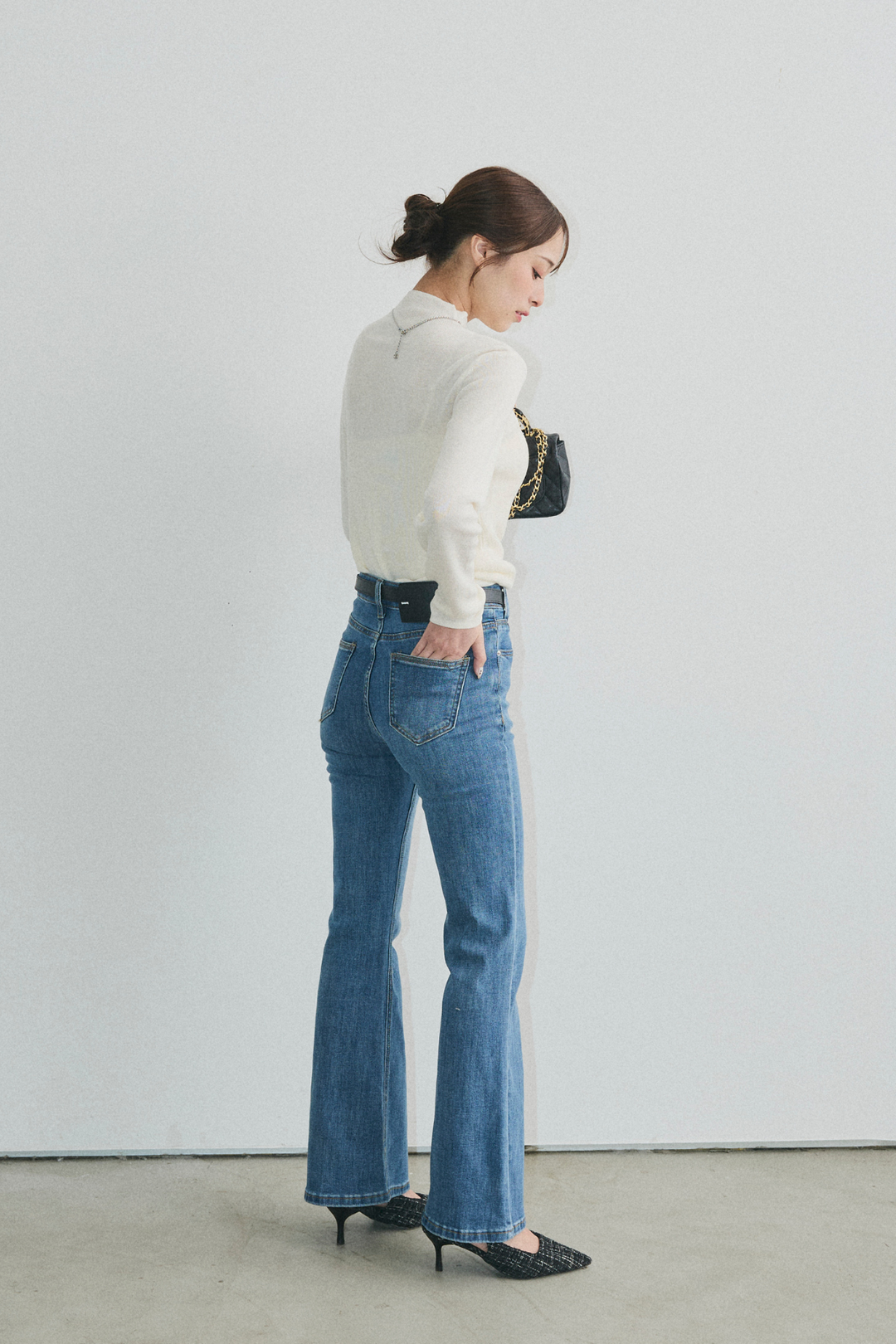 美脚ストレッチデニム（ベルト付き）