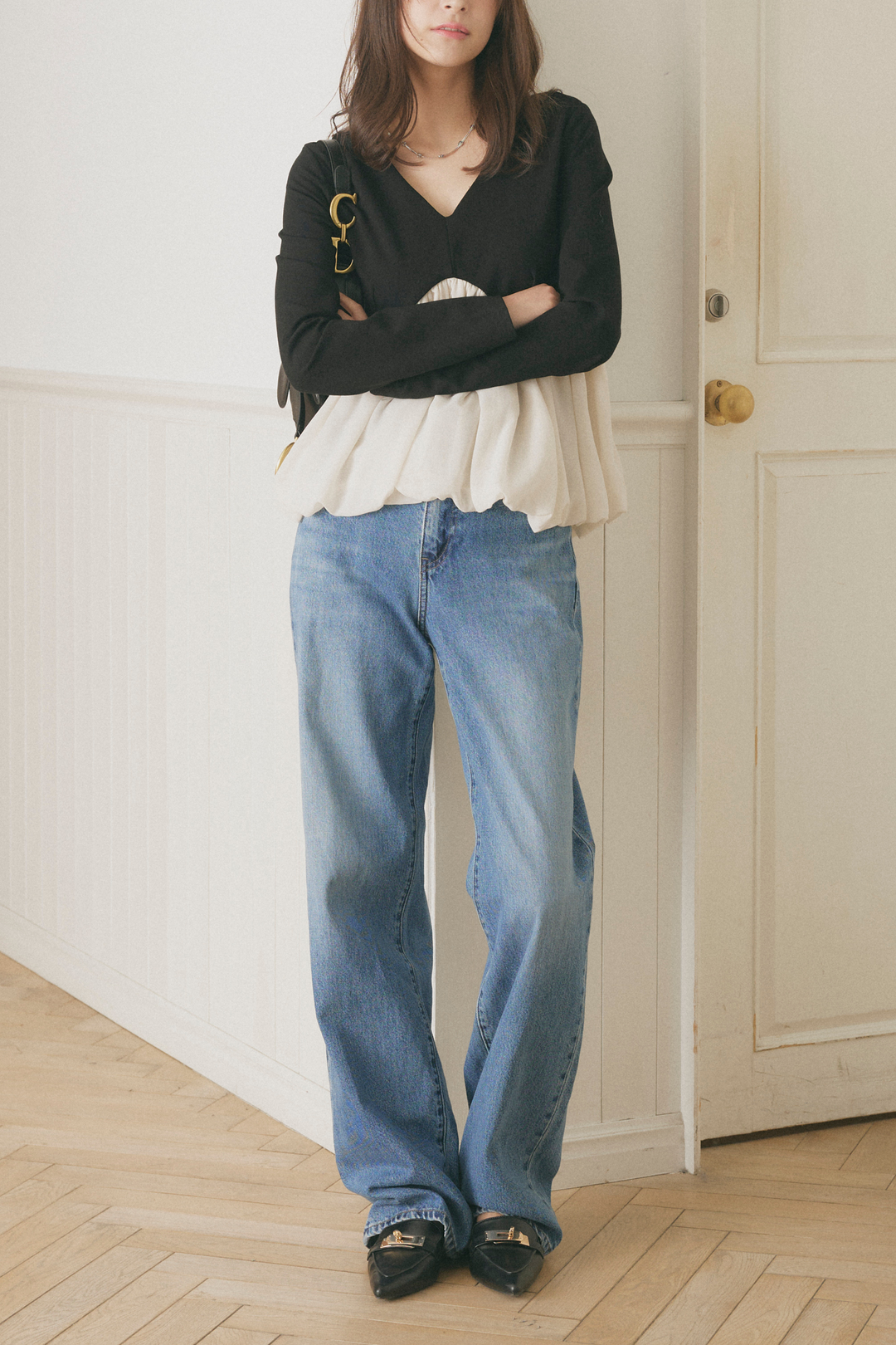 Vネックペプラムフレアトップス