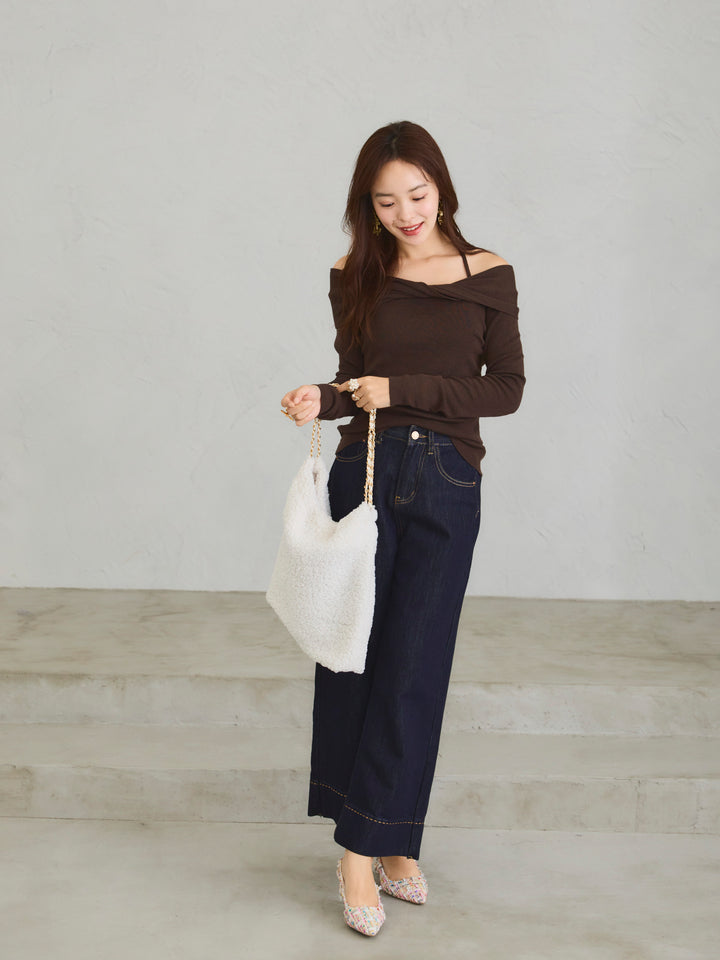 Off-the-Shoulder Twist Knit Top / BROWN