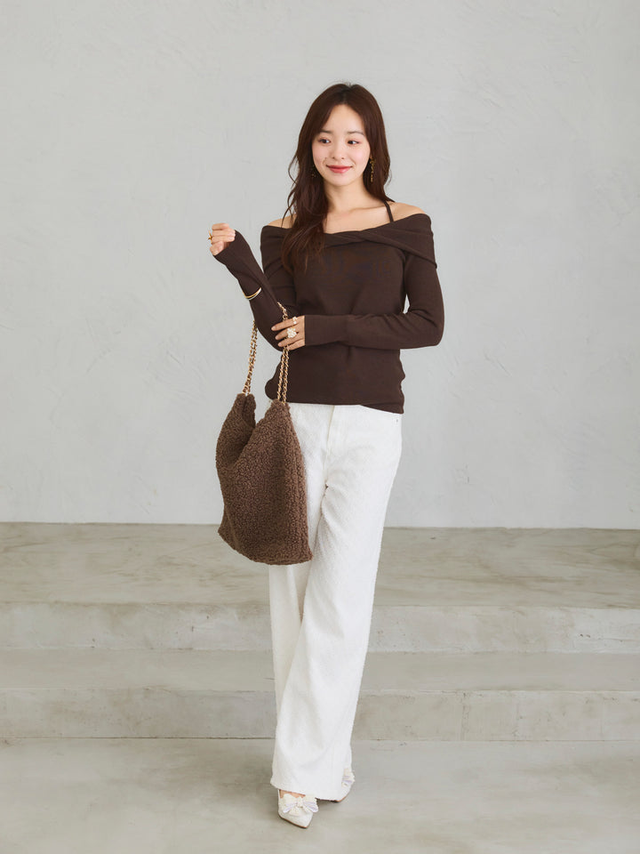 Off-the-Shoulder Twist Knit Top / BROWN