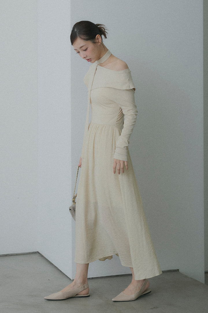 チョーカー付異素材アシンメトリードレープワンピース