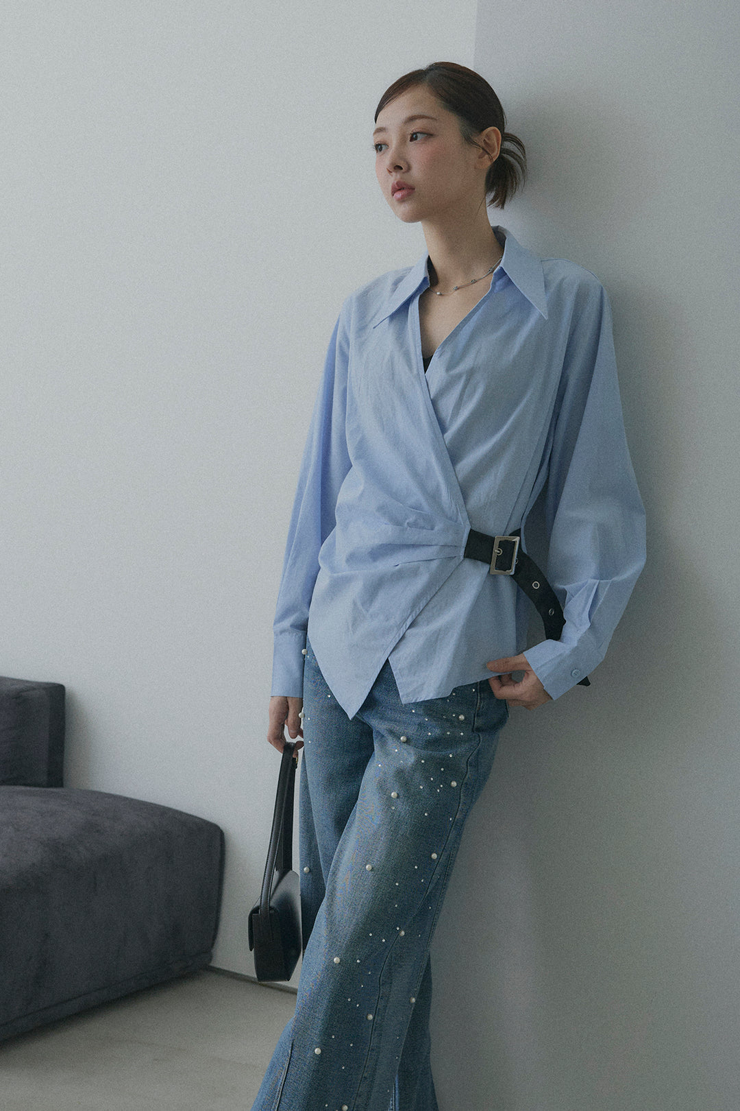 Side Belt Asymmetrical Cache-Coeur Shirt