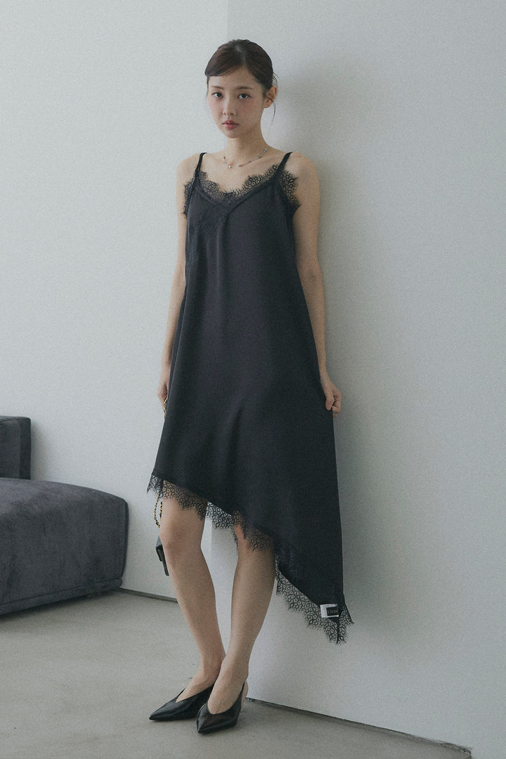 サテンレースロングワンピース