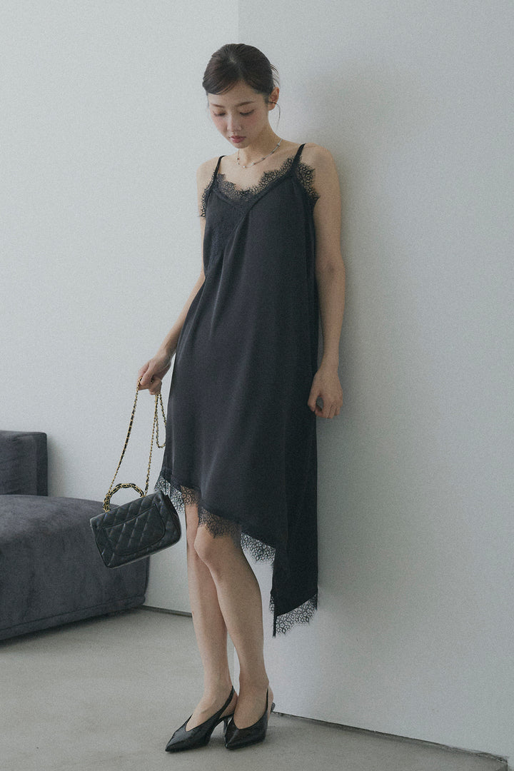 サテンレースロングワンピース