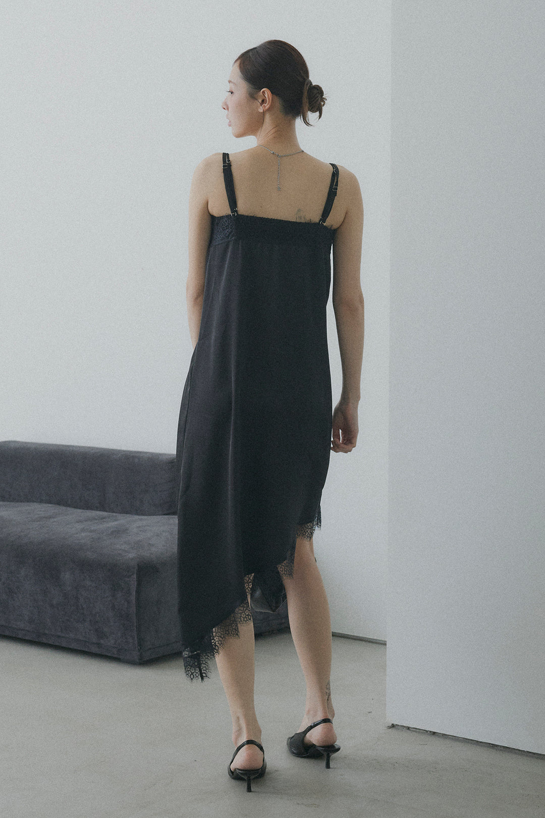 サテンレースロングワンピース