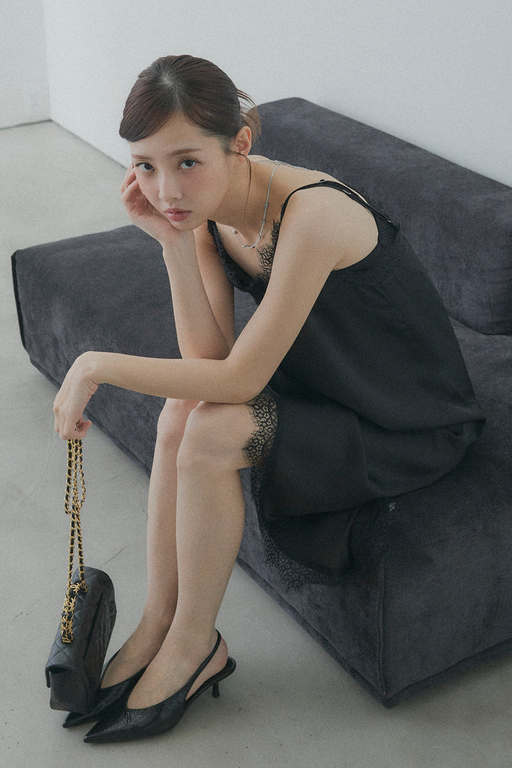 サテンレースロングワンピース