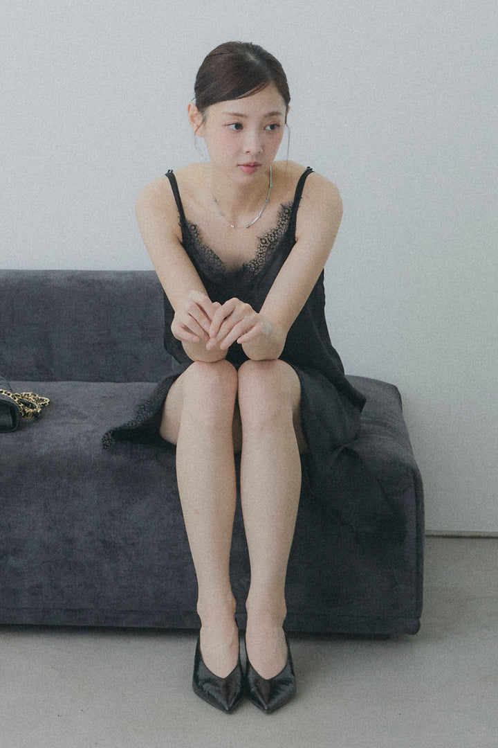 サテンレースロングワンピース