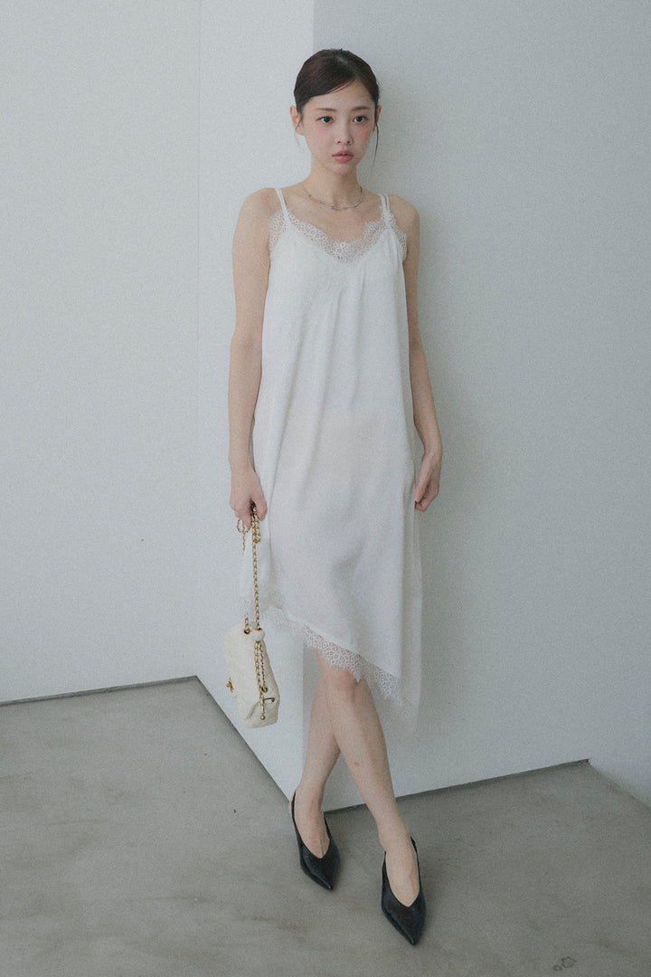 サテンレースロングワンピース