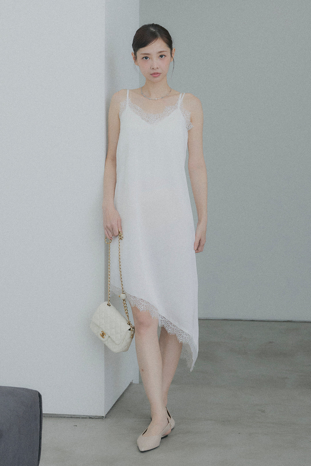 サテンレースロングワンピース