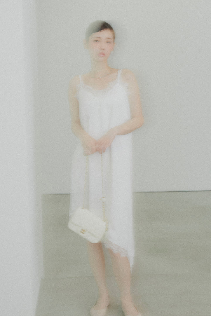 サテンレースロングワンピース