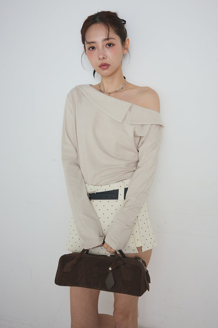襟付アシンメトリーオフショルトップス