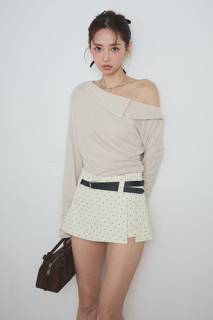 襟付アシンメトリーオフショルトップス