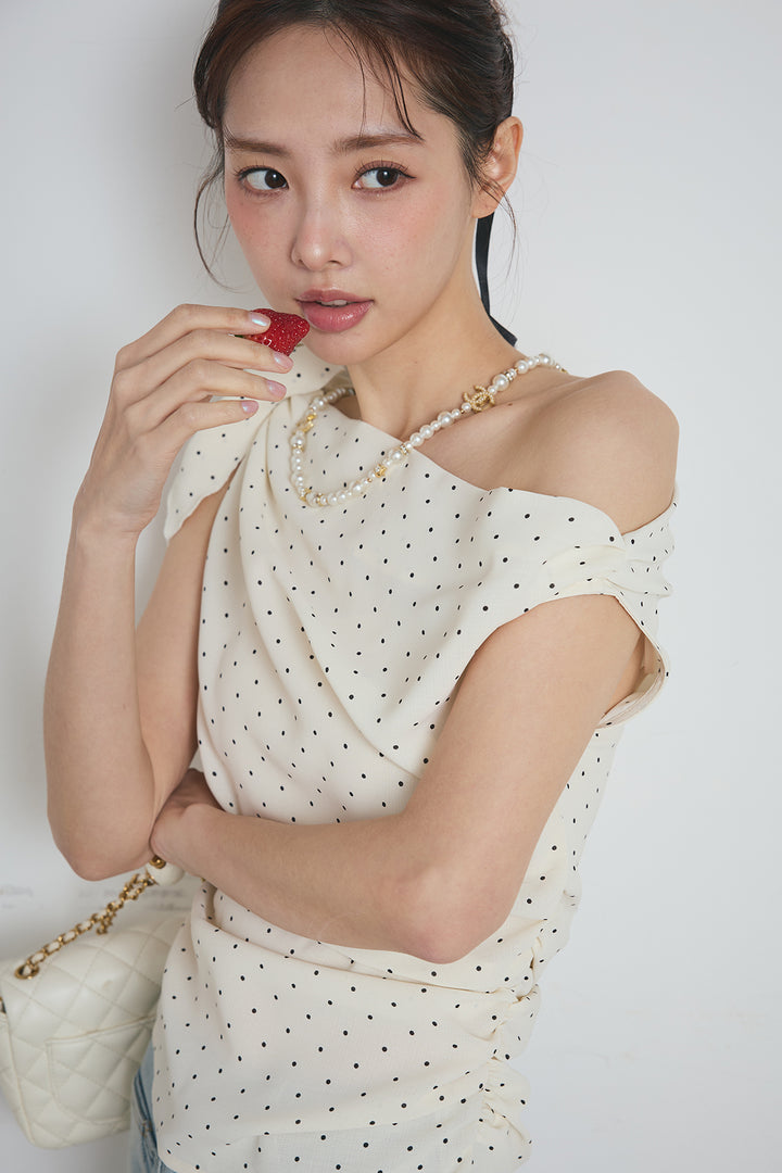 ワンショルダードットトップス