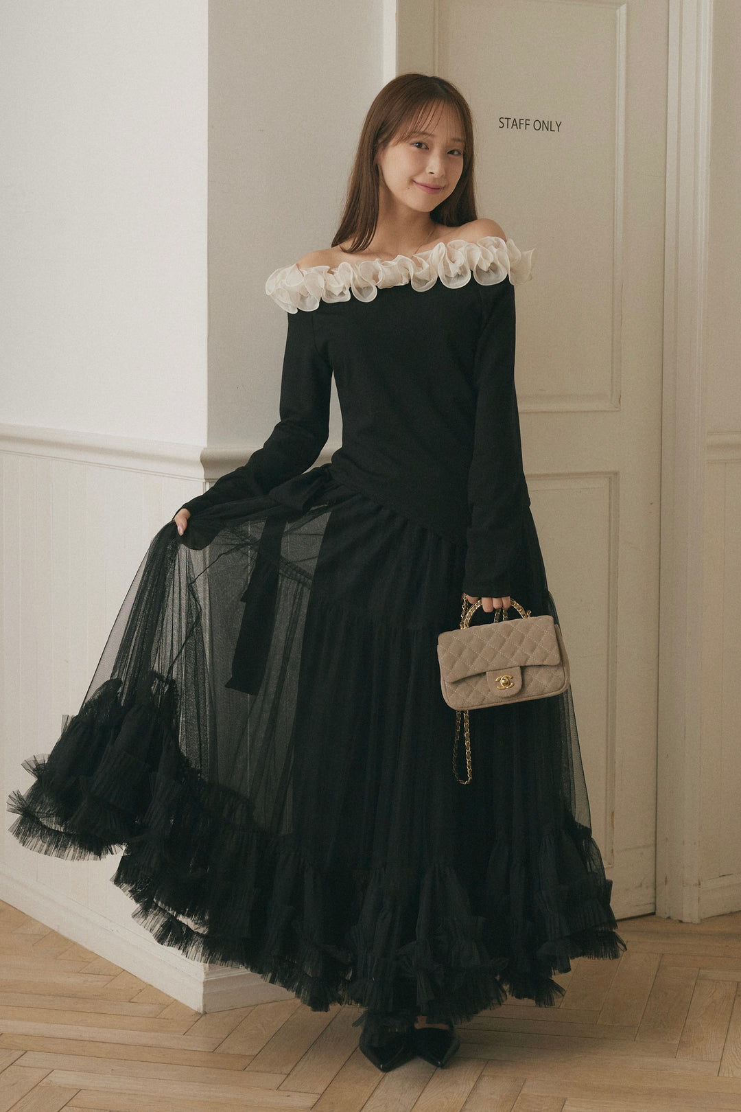サイドリボンフリルオフショルトップス