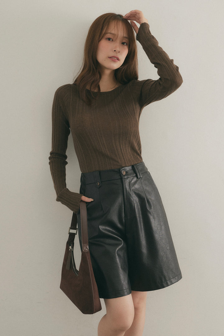 [SET]バックオープンリブトップス+フェイクレザータックハーフパンツ(2set)