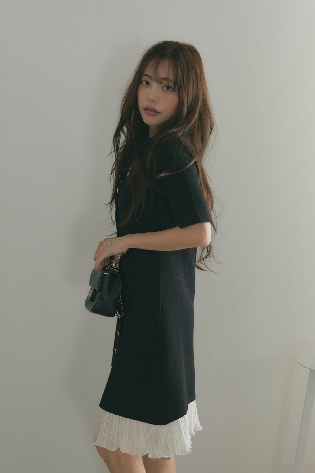 バイカラーフリルフロントボタンワンピース