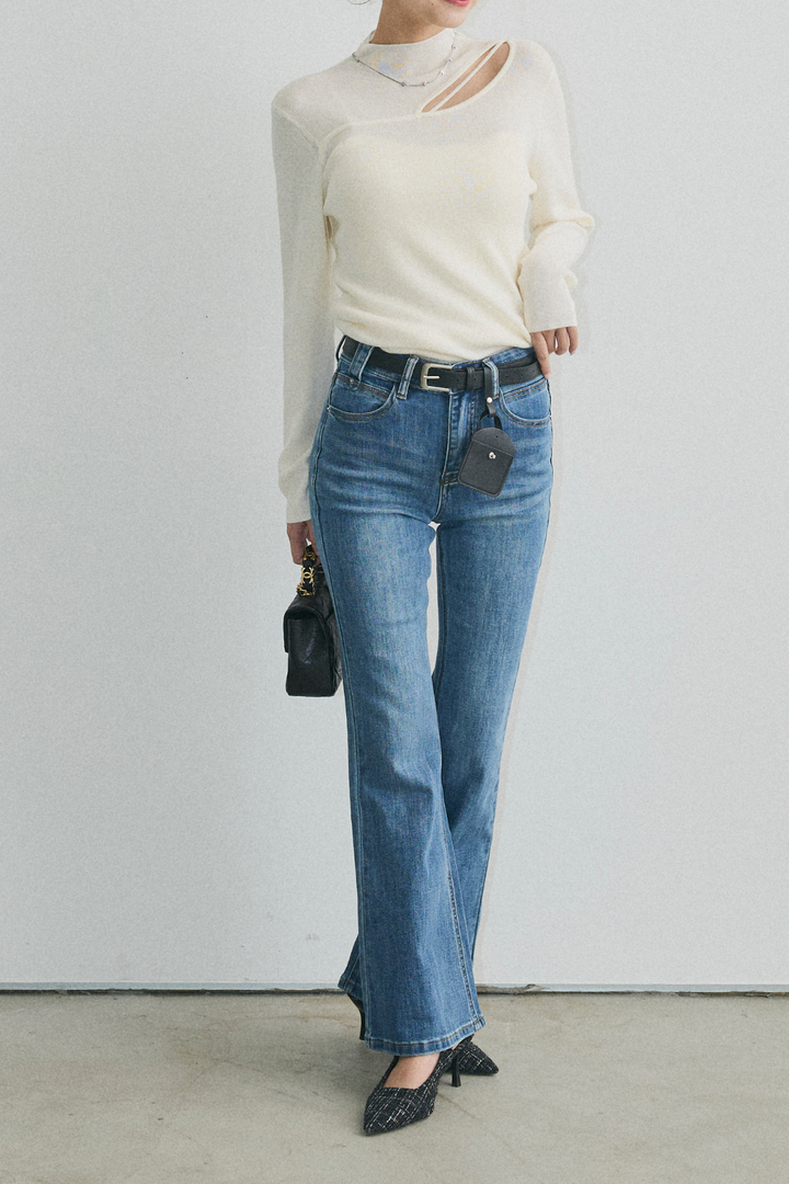 美脚ストレッチデニム（ベルト付き）