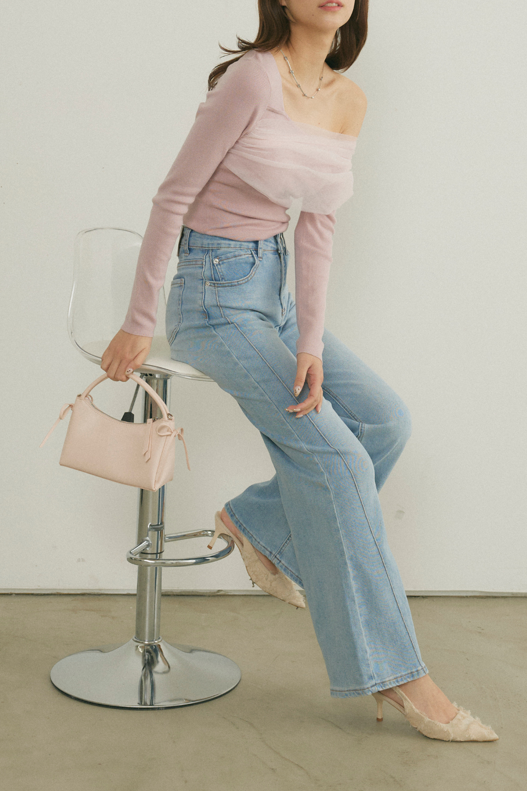 シアーチュールオフショルダートップス