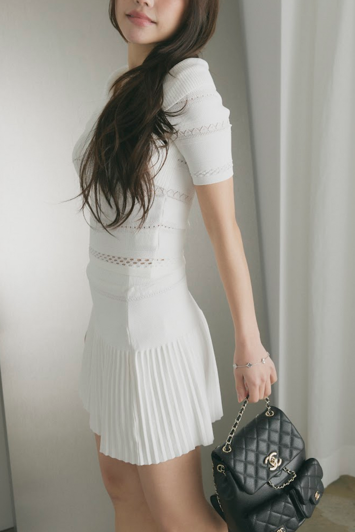 フロントクロストップス ＆ プリーツスカートセットアップ