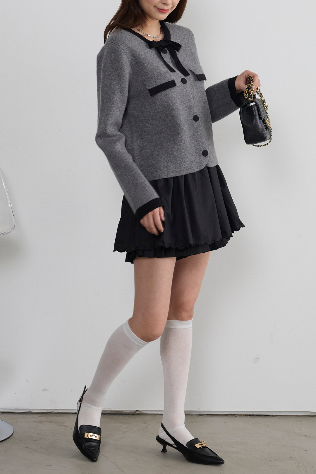 リボン付きボタンニット