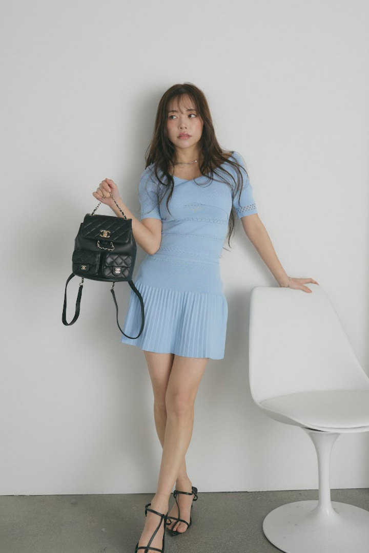 フロントクロストップス ＆ プリーツスカートセットアップ