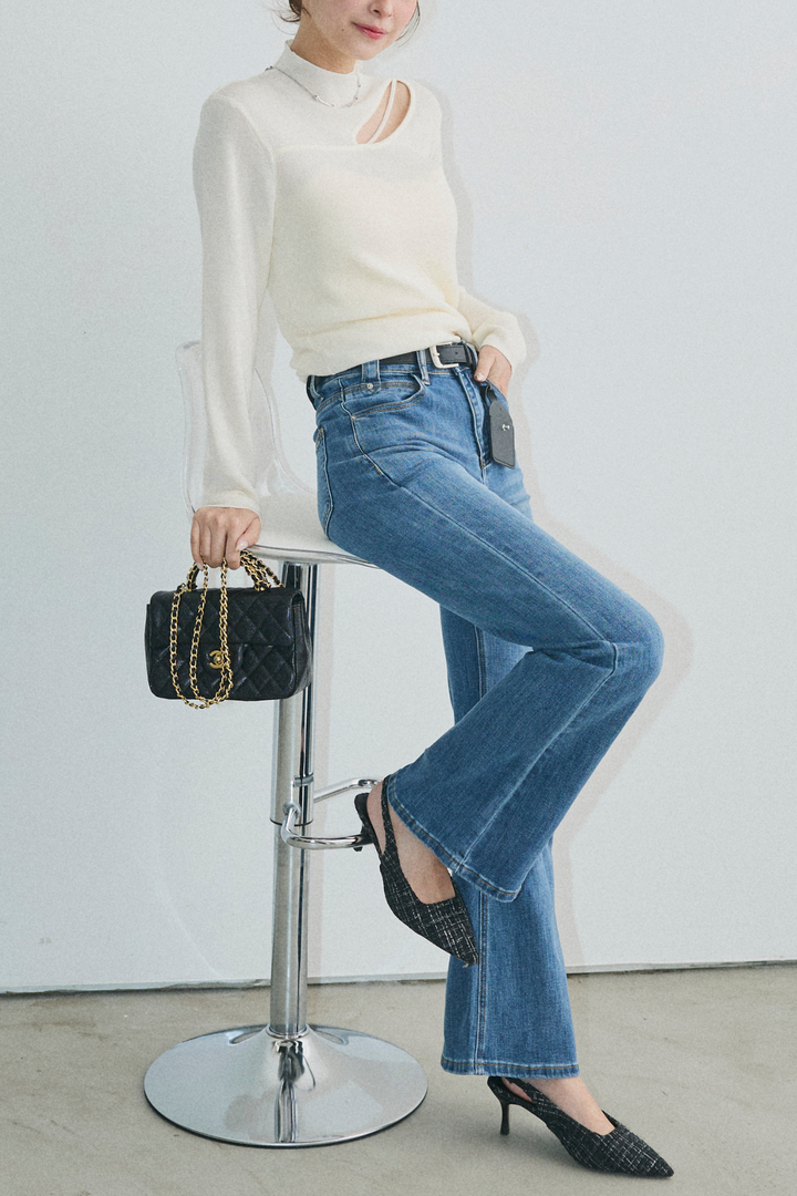 美脚ストレッチデニム（ベルト付き）