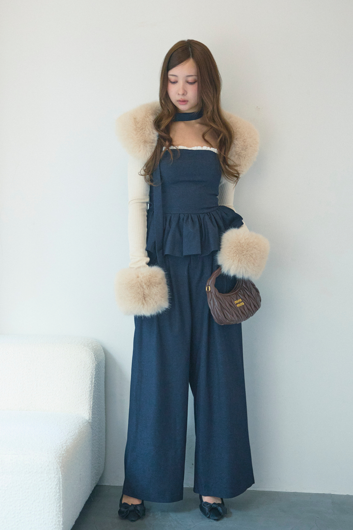 チョーカー付きフリルペプラム&パンツセット