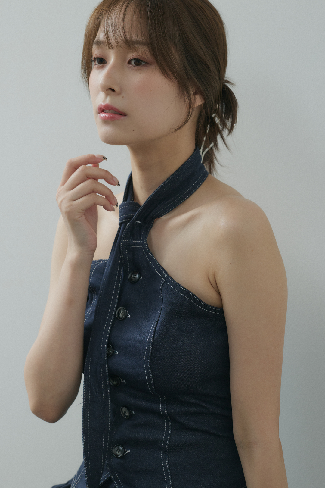 タイ付デニムベアトップ×タックデニムワイドパンツ