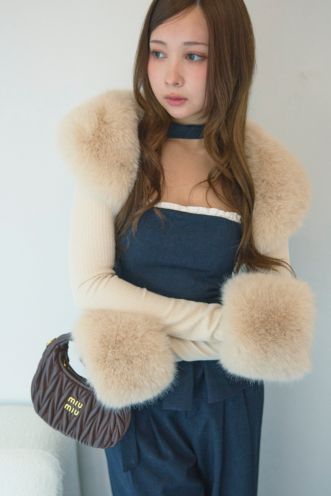 チョーカー付きフリルペプラム&パンツセット