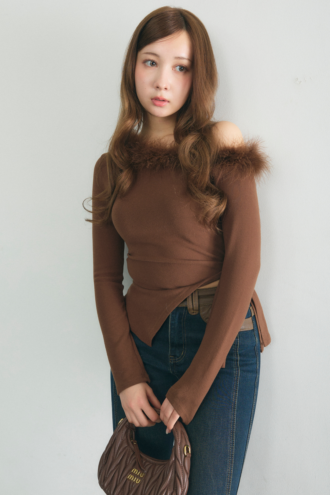 ワンショルダーファートップス