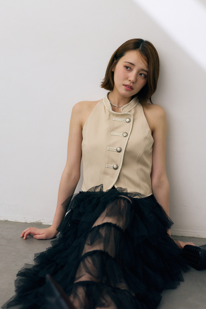 ナポレオンボタンパイピングショートトップス