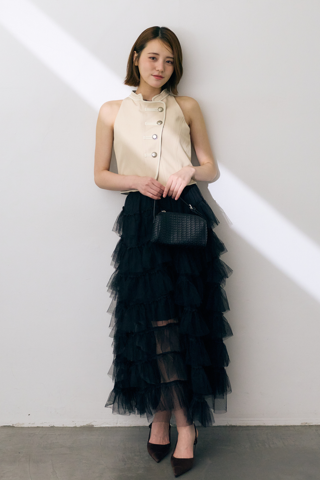 ナポレオンボタンパイピングショートトップス