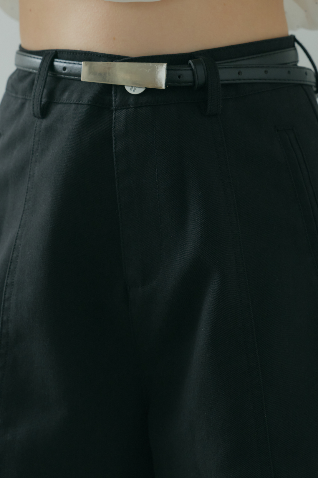 ベルト付きフィットショートパンツ